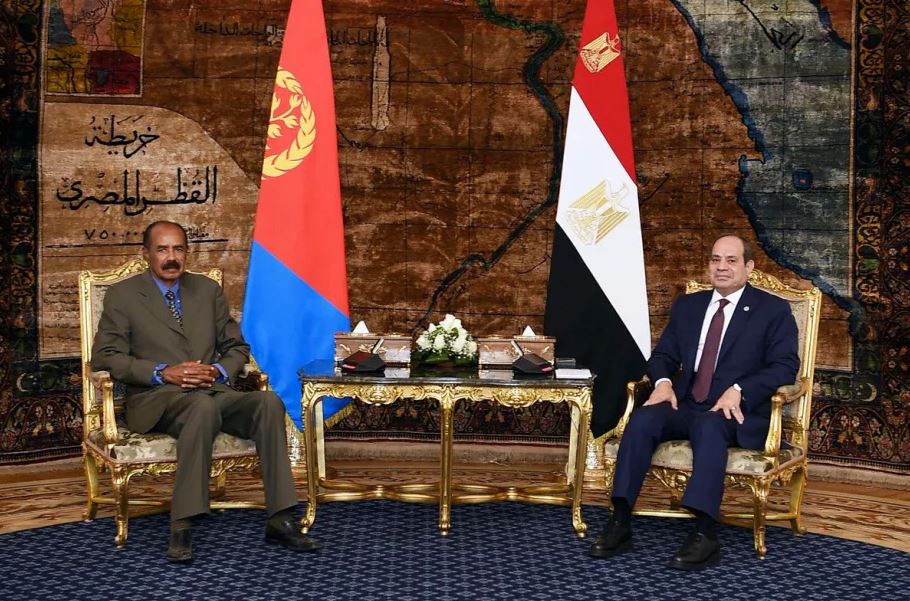 الرئيس السيسي يشدد على التزام مصر الثابت بدعم سيادة إريتريا 